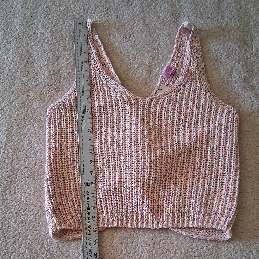 Francesca's Collections Pink and Cream Knit Tank Top New - Picture 4 of 5